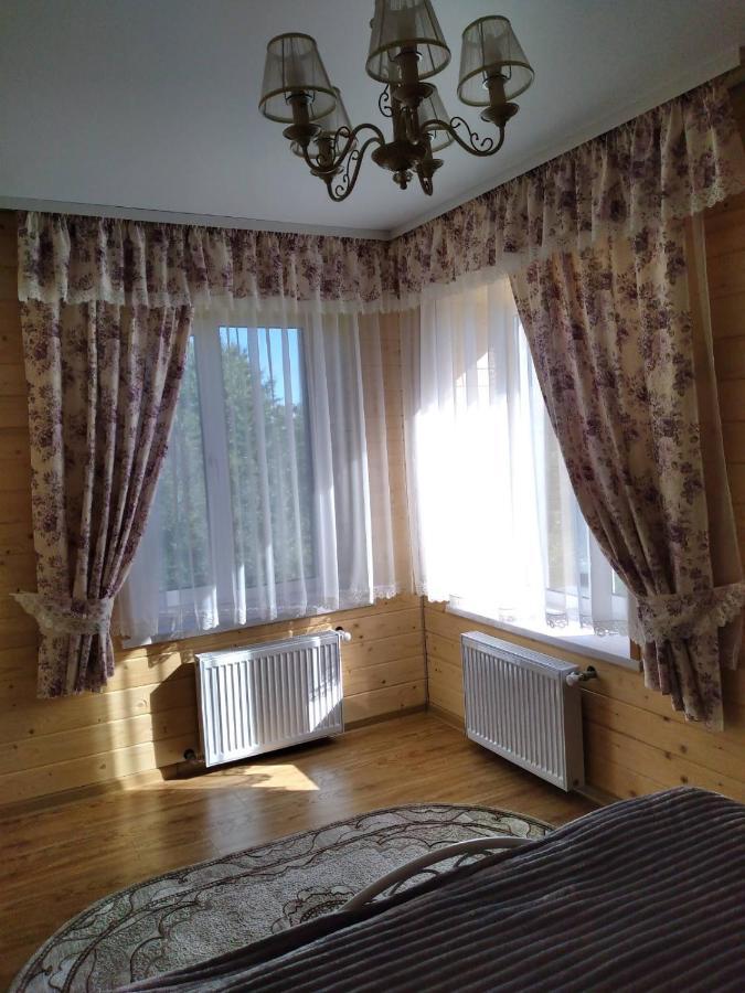 Апартаменти В Самому Центрі Почаева Bagian luar foto