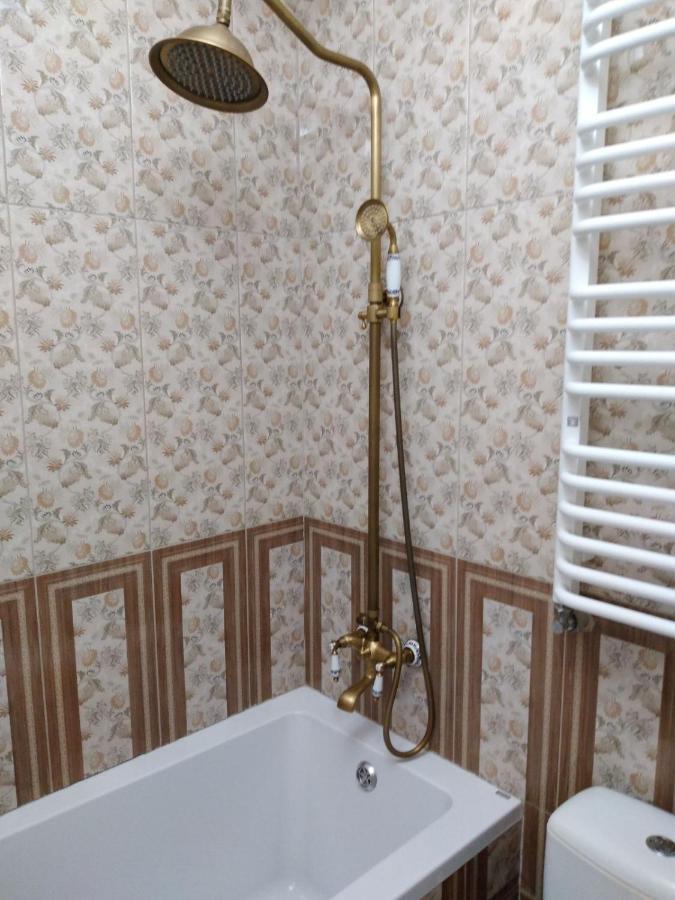 Апартаменти В Самому Центрі Почаева Bagian luar foto